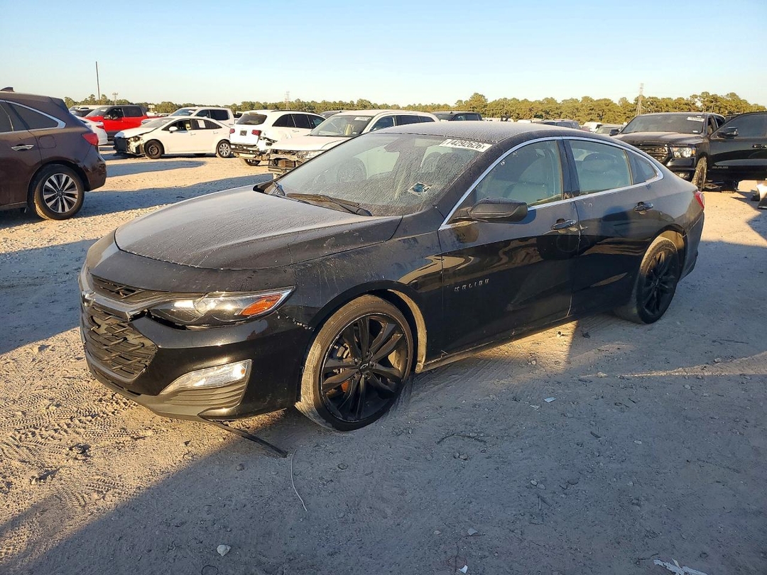Вид 2021 CHEVROLET MALIBU LT, угол 1