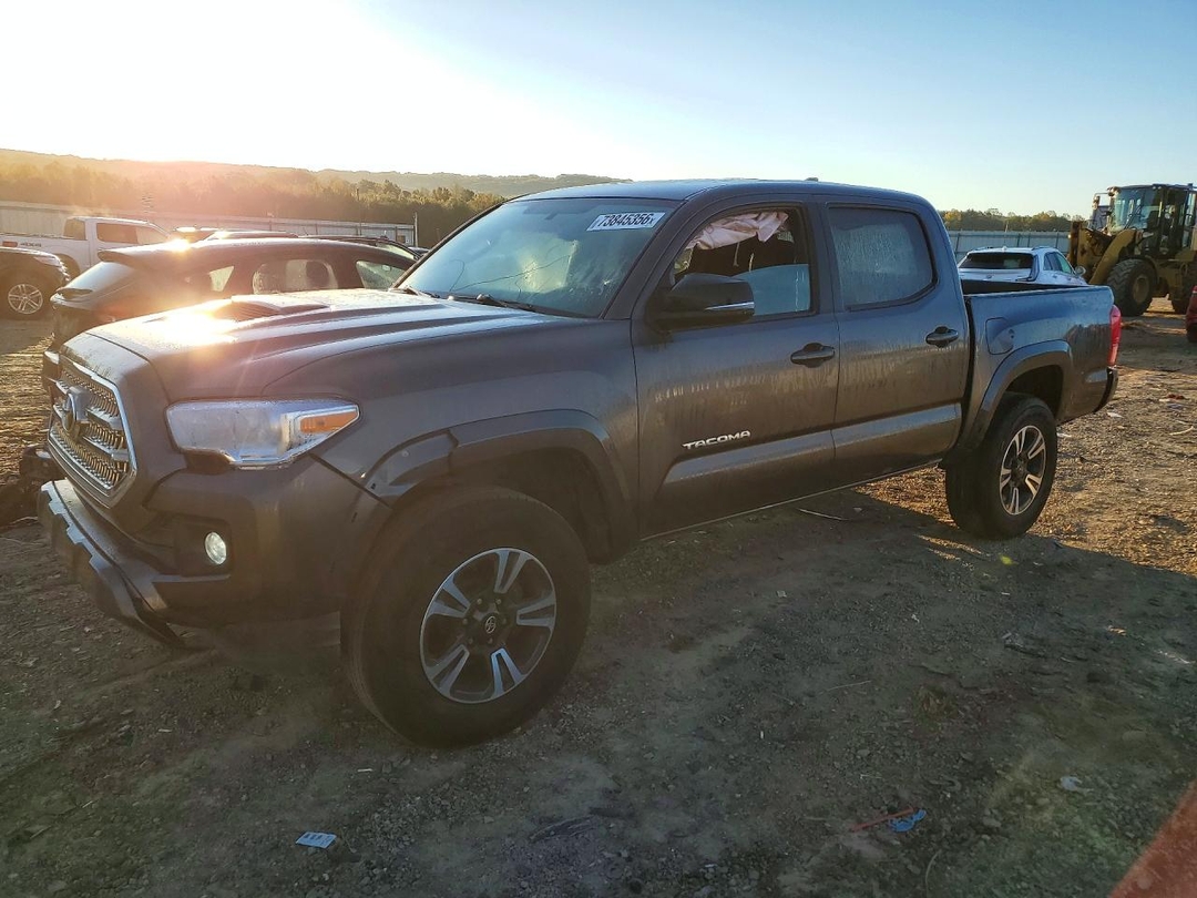 Vista de 2017 TOYOTA TACOMA TRD SPORT, ángulo 1