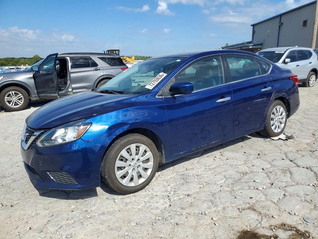 Вид 2019 NISSAN SENTRA S, угол 1