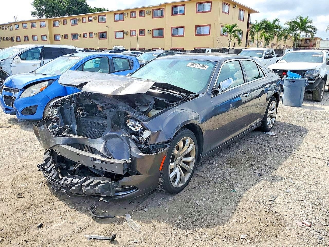 منظر 2020 CHRYSLER 300 LIMITED، زاوية 1