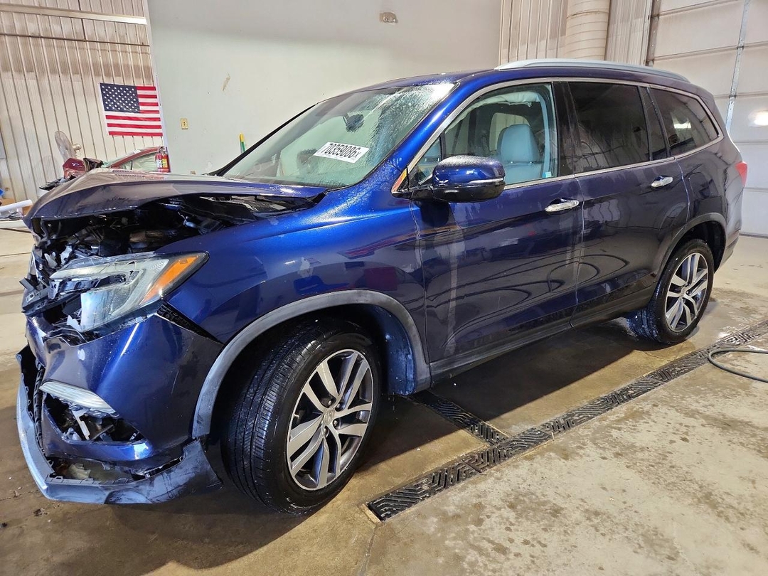 Вид 2016 HONDA PILOT TOURING, угол 1