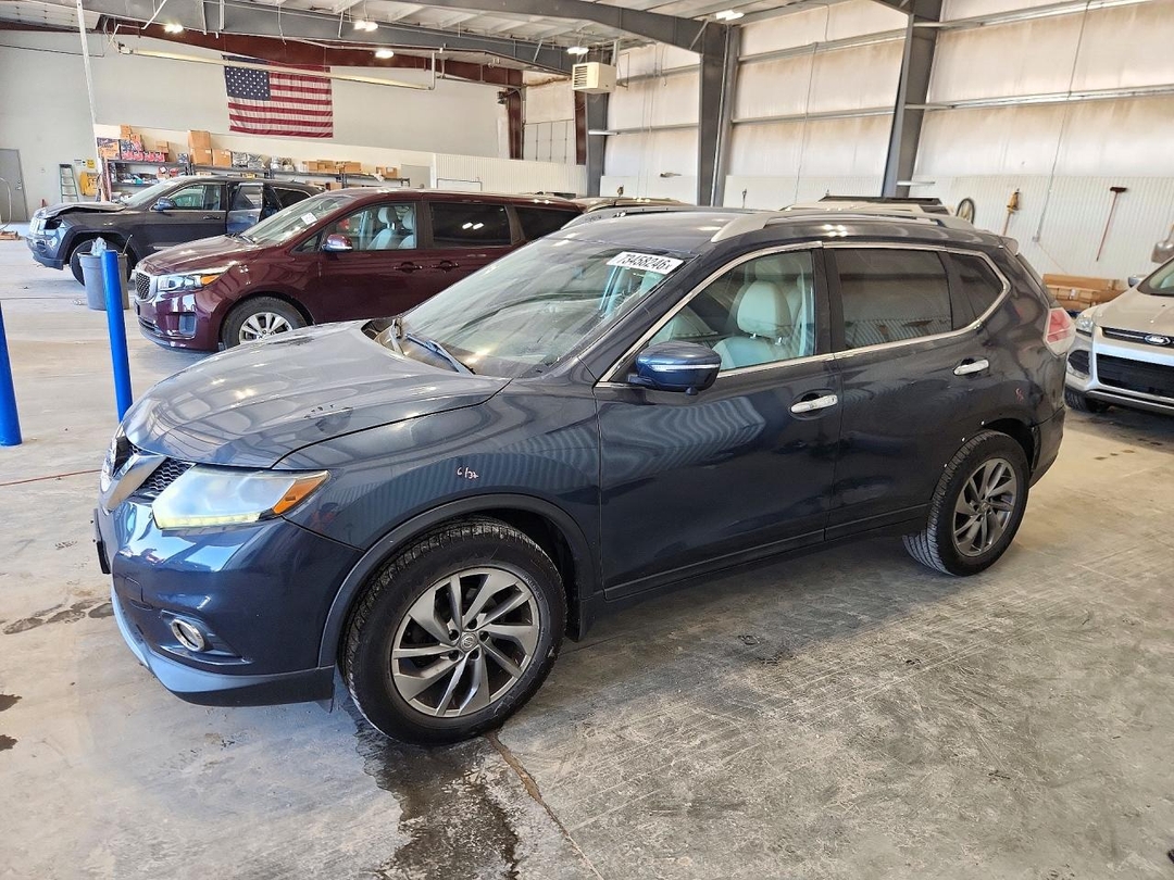 Vue de 2015 NISSAN ROGUE SL, angle 1