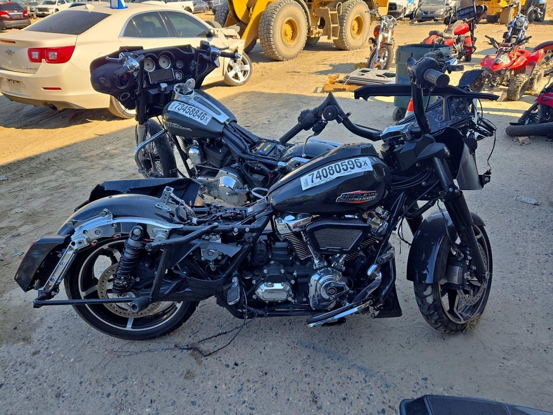 Vue de 2025 HARLEY-DAVIDSON FLTRX ROAD GLIDE, angle 1