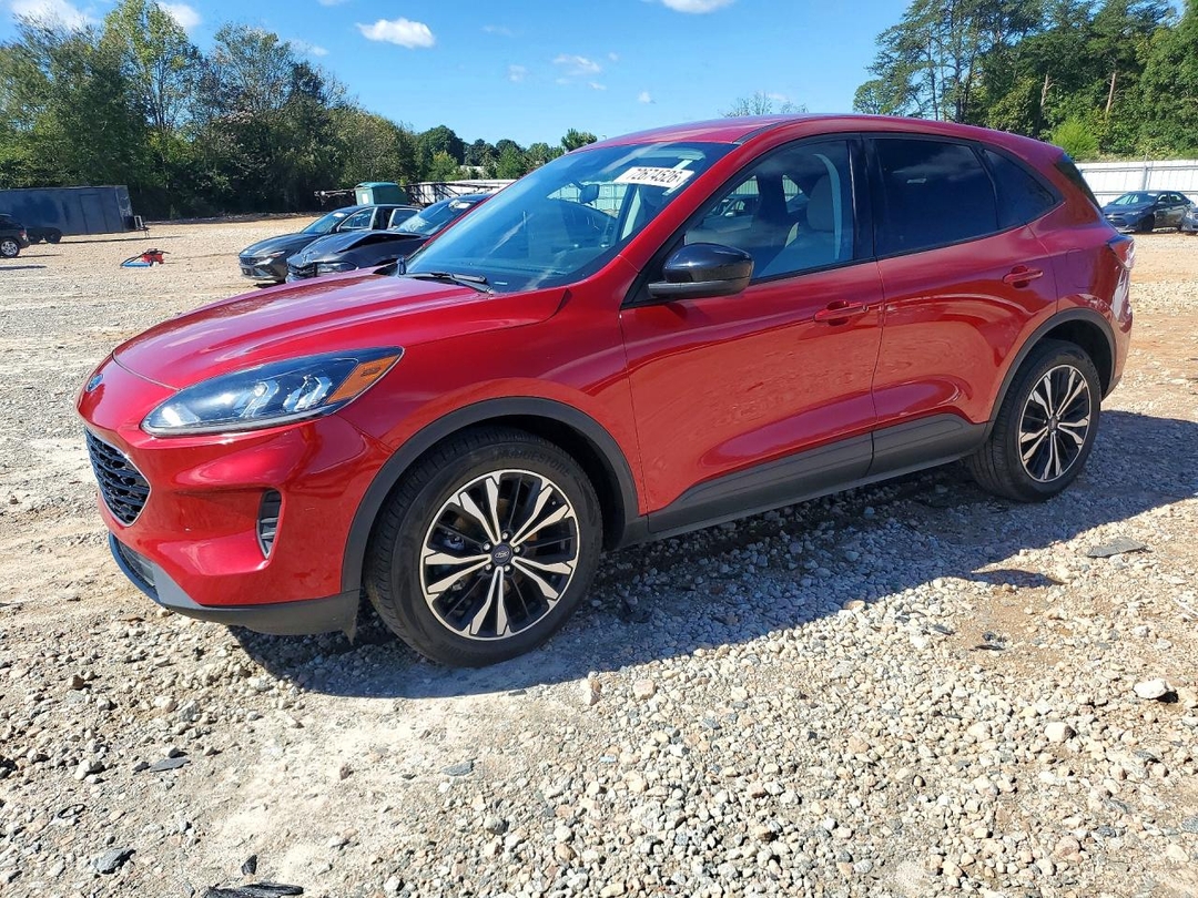 Vue de 2021 FORD ESCAPE SE, angle 1