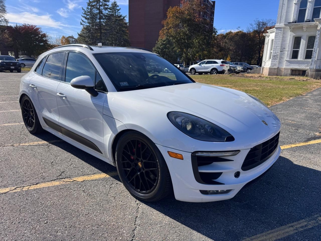 Vista de 2018 PORSCHE MACAN GTS, ángulo 1
