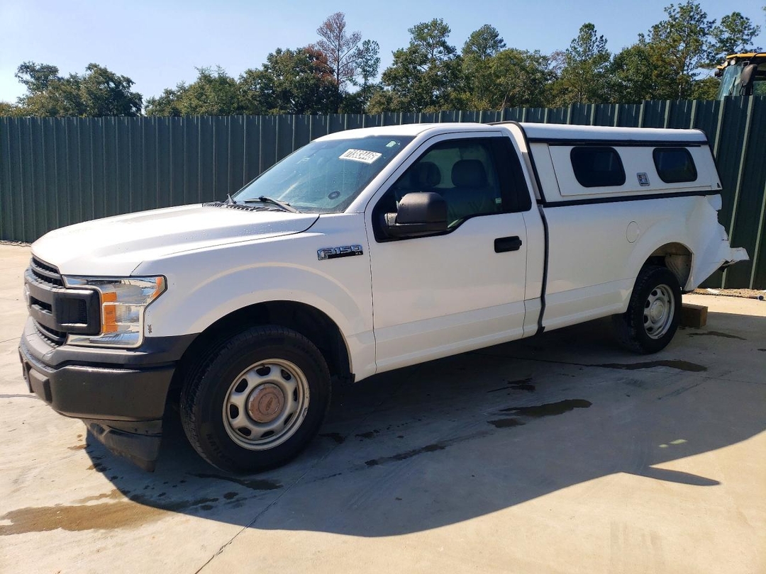 Vue de 2019 FORD F150, angle 1