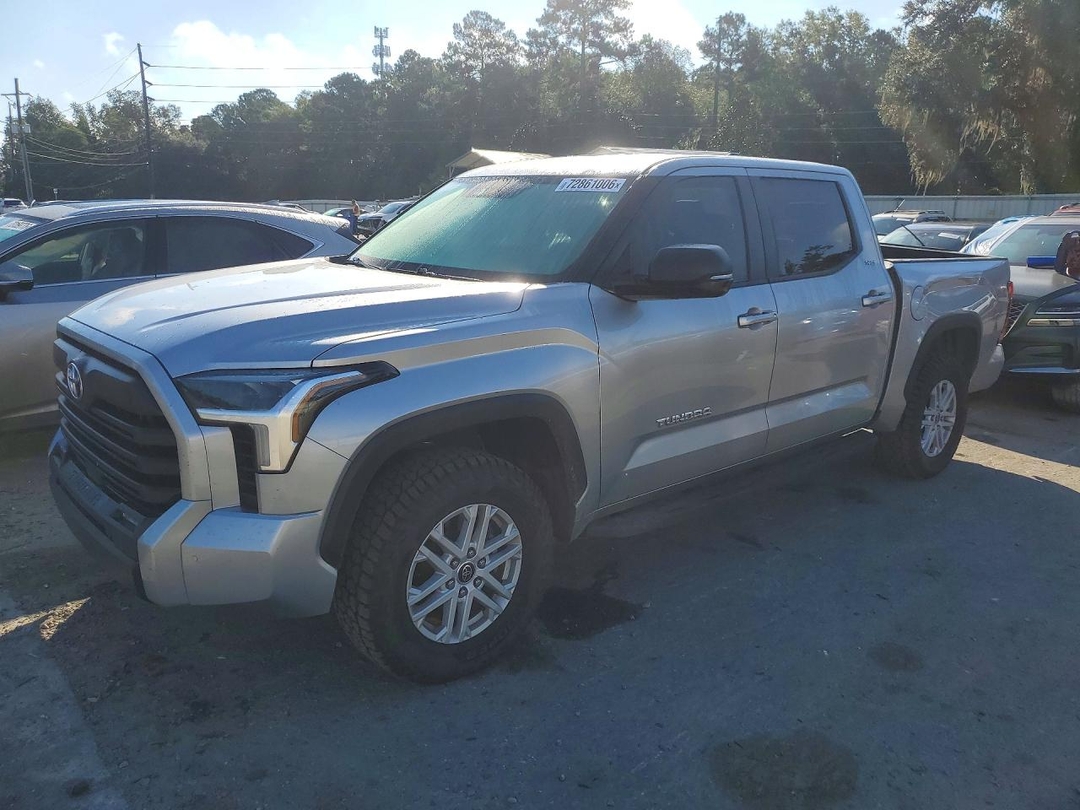 منظر 2024 TOYOTA TUNDRA SR5، زاوية 1