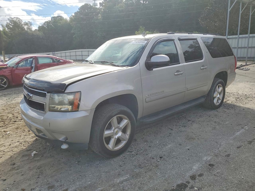 Вид 2008 CHEVROLET SUBURBAN K1500 LS, угол 1