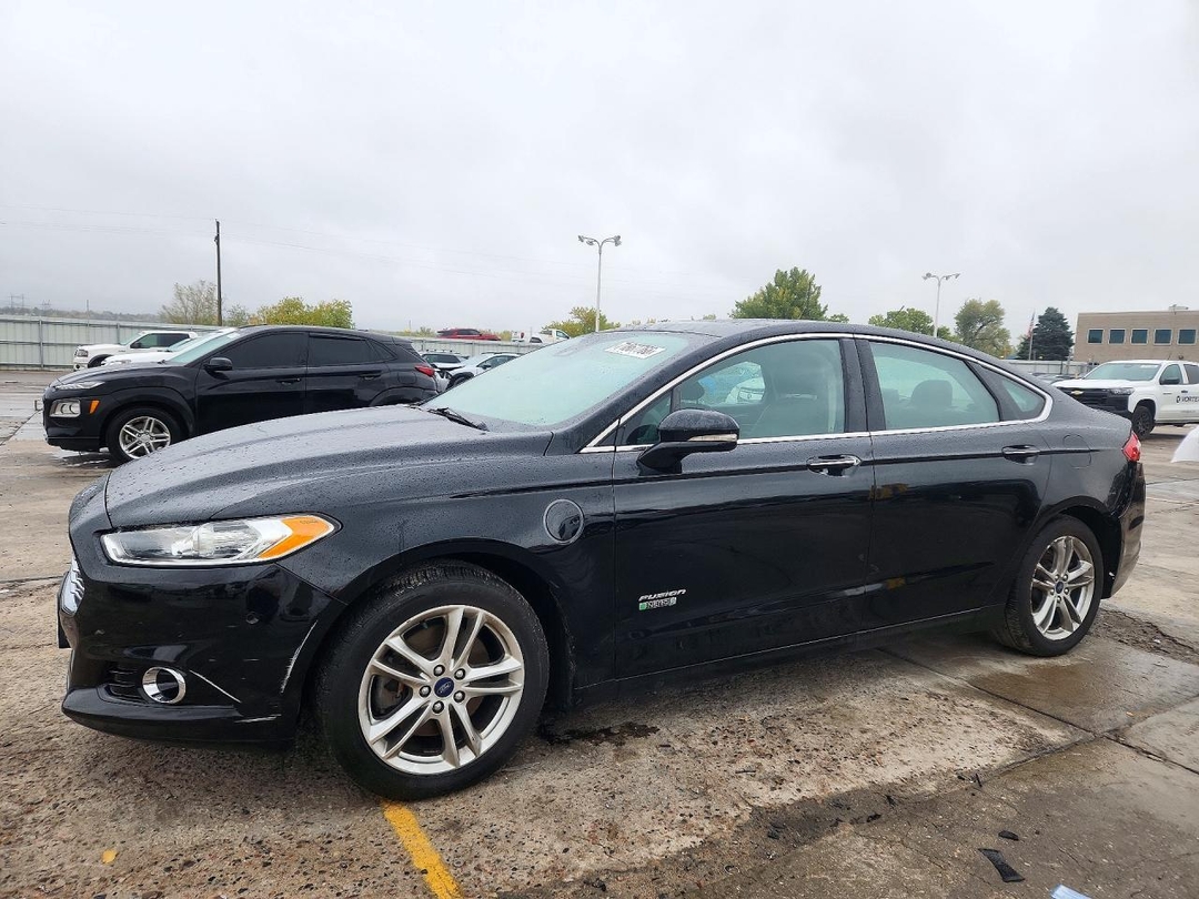 Vedere 2016 FORD FUSION TITANIUM PHEV, unghi 1