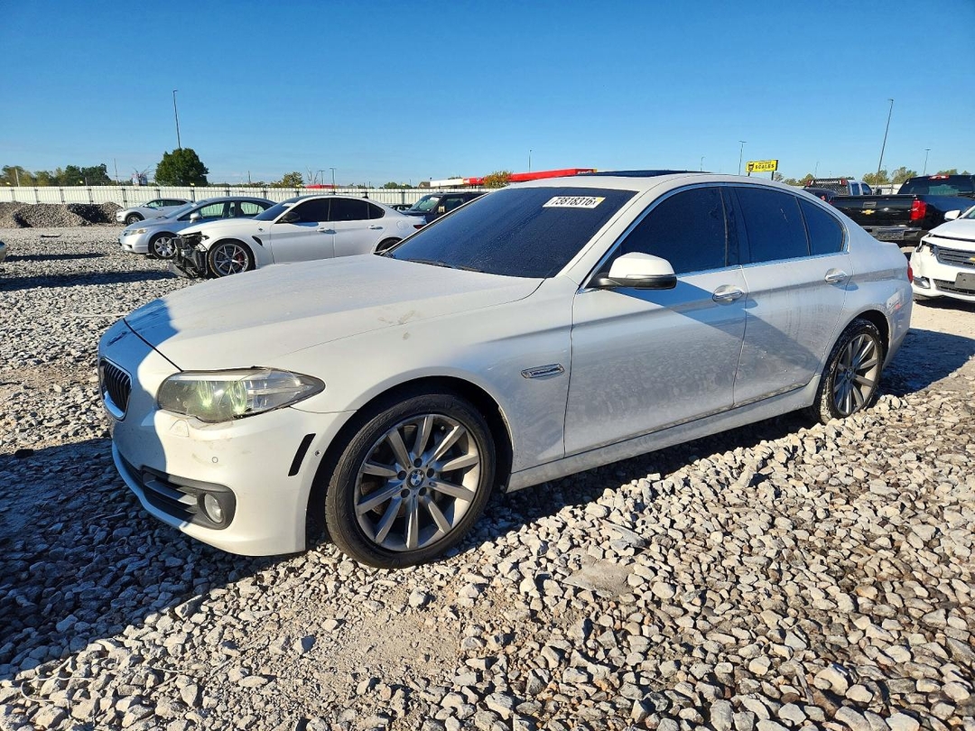 Vedere 2015 BMW 535 XI, unghi 1