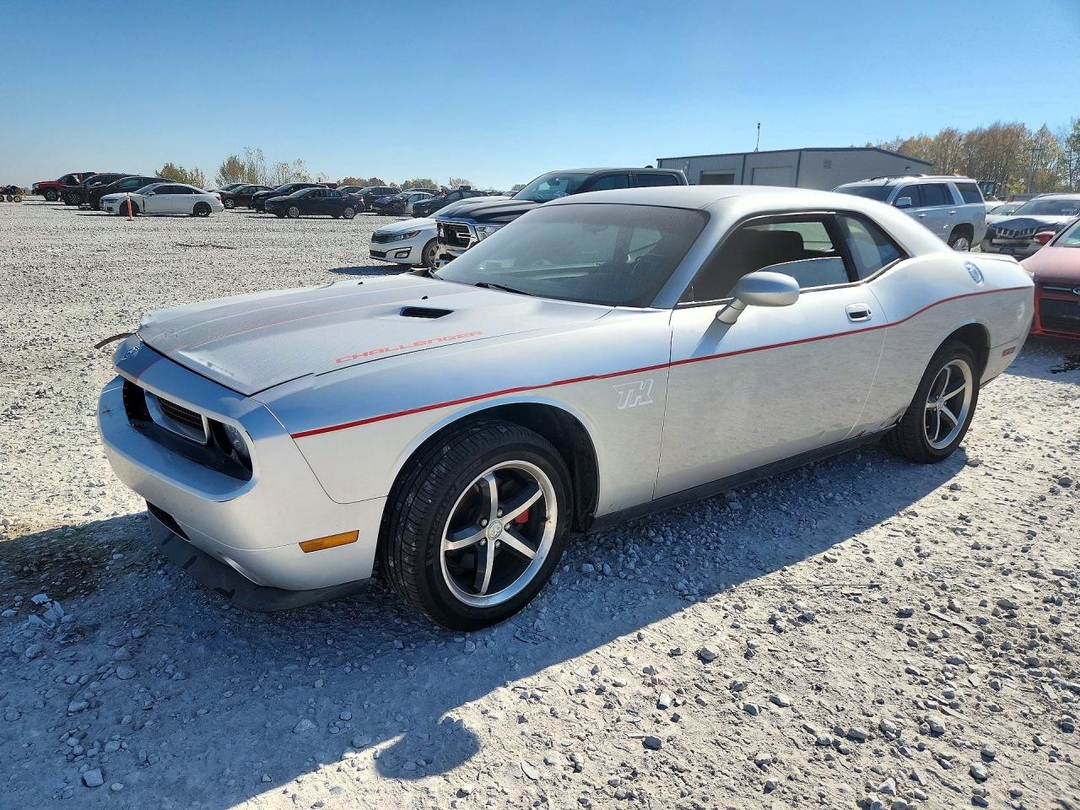 Вид 2010 DODGE CHALLENGER SE, угол 1