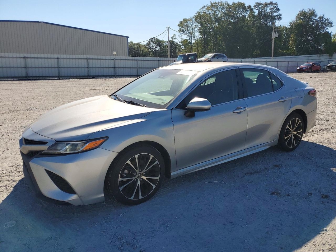 Vista de 2018 TOYOTA CAMRY SE, ángulo 1