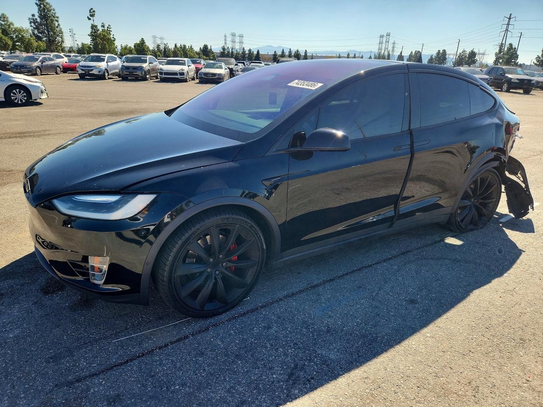 Vista de 2017 TESLA MODEL X, ángulo 1