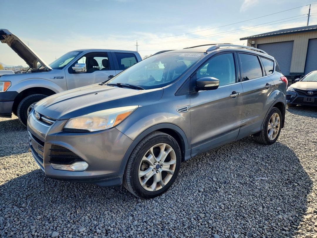 Vue de 2014 FORD ESCAPE TITANIUM, angle 1