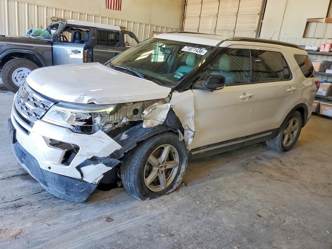Vue de 2018 FORD EXPLORER XLT, angle 1
