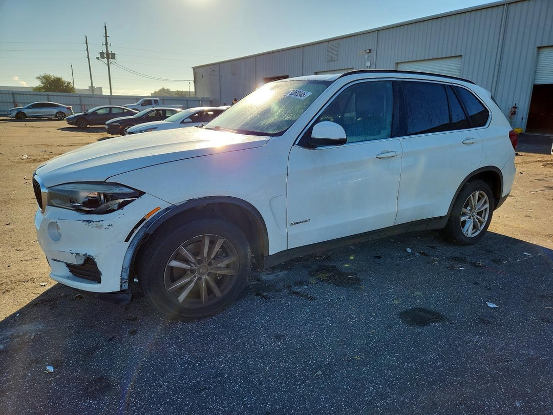 Vedere 2015 BMW X5 XDRIVE35I, unghi 1