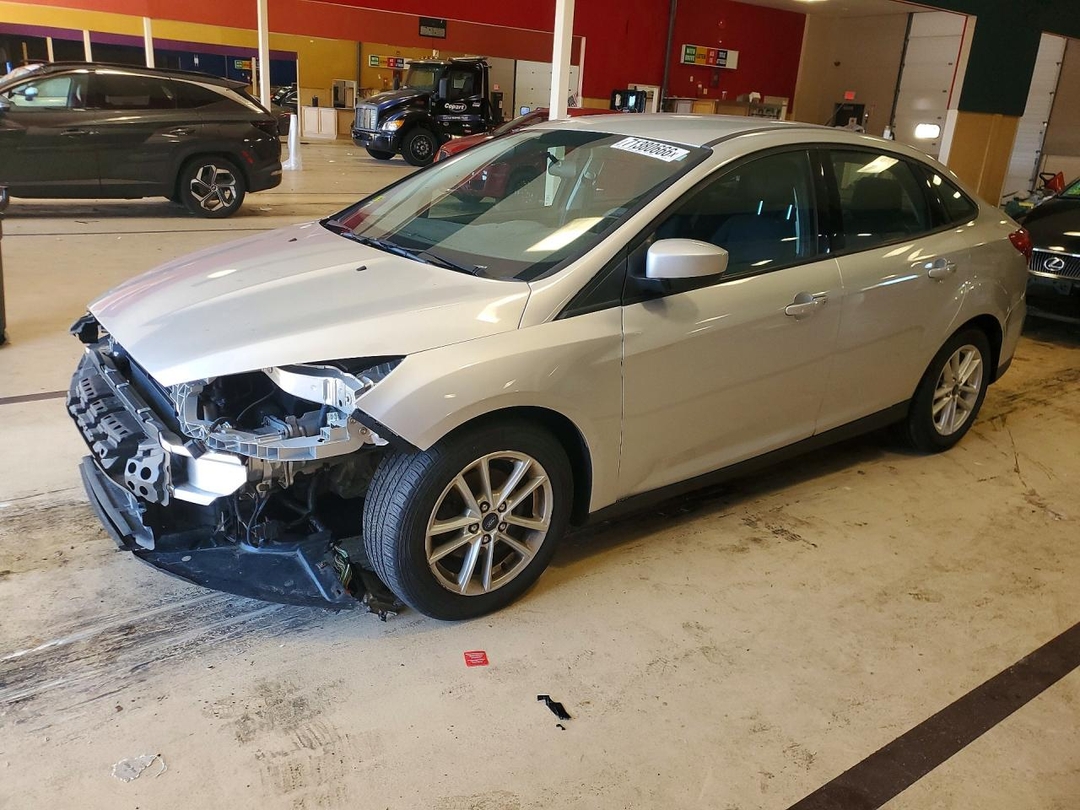 Vue de 2018 FORD FOCUS SE, angle 1