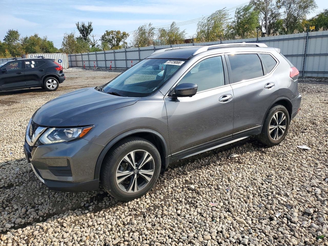 منظر 2019 NISSAN ROGUE SV، زاوية 1