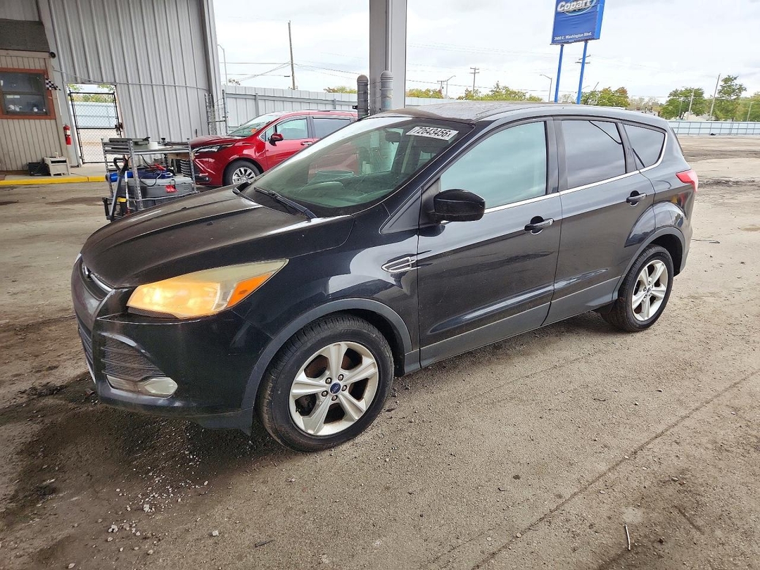 منظر 2014 FORD ESCAPE SE، زاوية 1