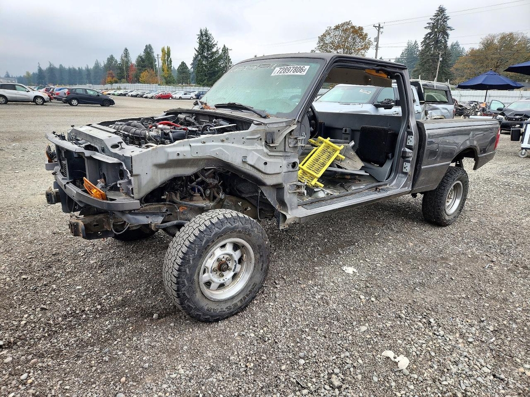 Vue de 2005 FORD RANGER SUPER CAB, angle 1