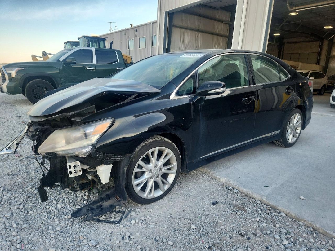 Вид 2010 LEXUS HS 250H, угол 1