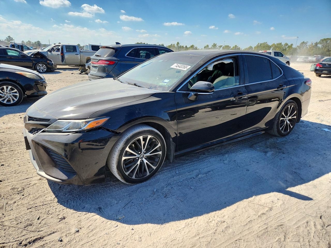 Vista de 2018 TOYOTA CAMRY SE, ángulo 1