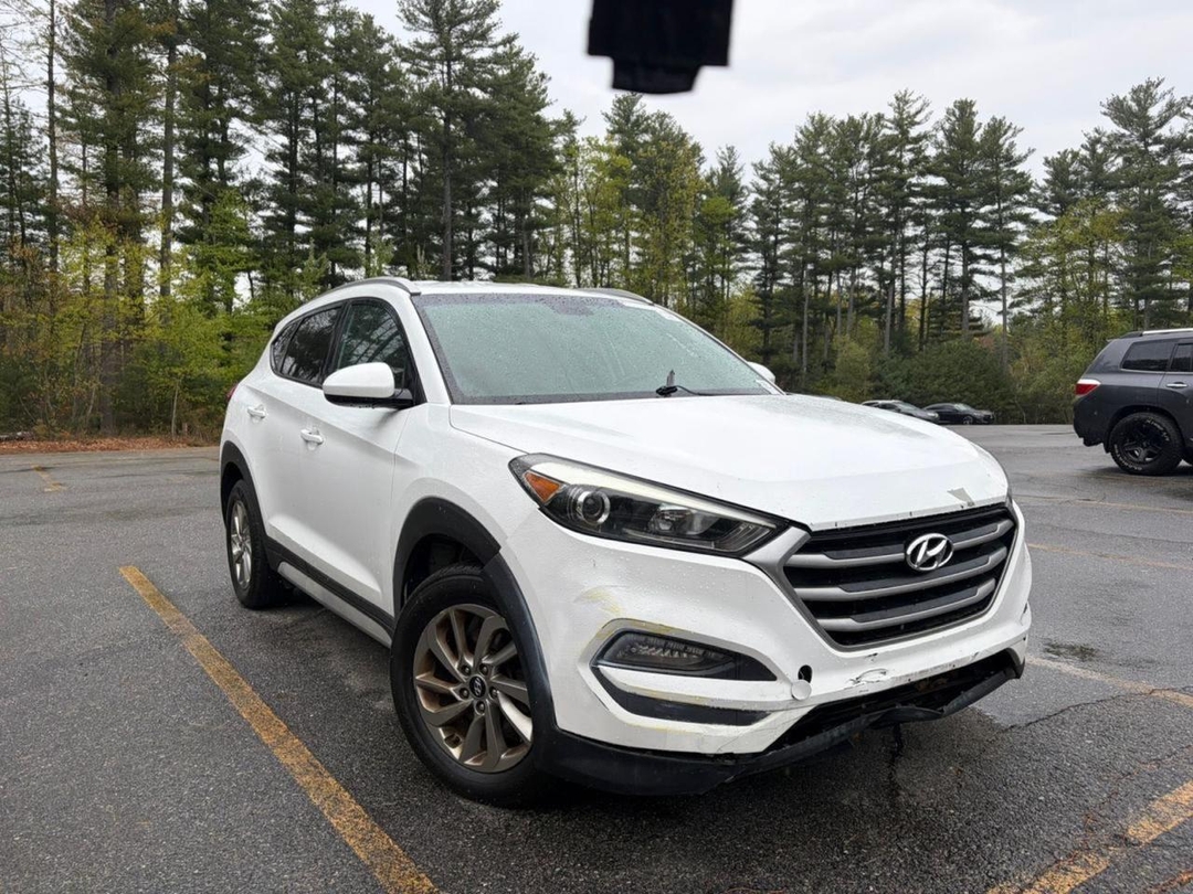 Vue de 2018 HYUNDAI TUCSON SEL, angle 1