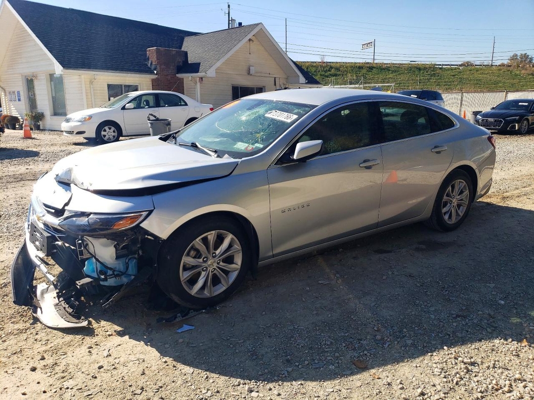 Вид 2022 CHEVROLET MALIBU LT, угол 1