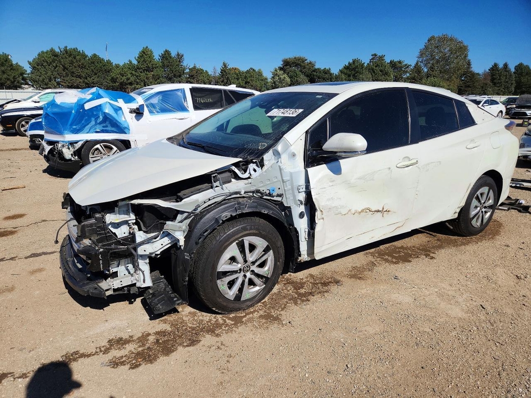 منظر 2018 TOYOTA PRIUS THREE، زاوية 1