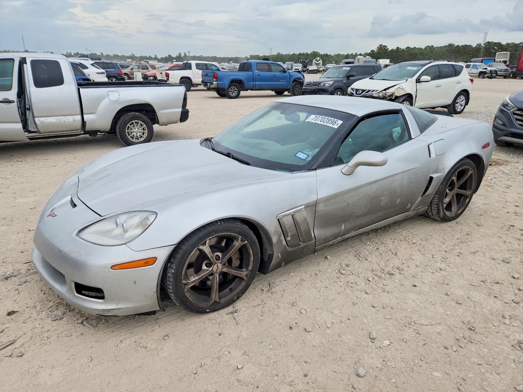 Вид 2011 CHEVROLET CORVETTE GRAND SPORT, угол 1