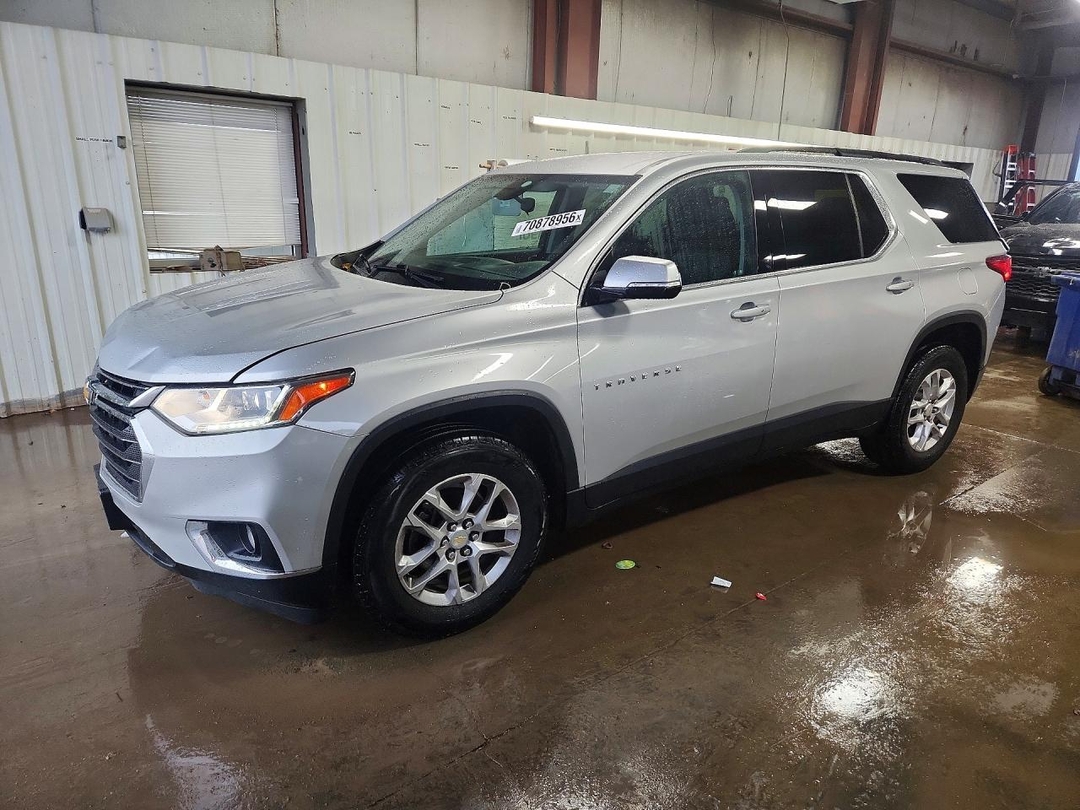 منظر 2019 CHEVROLET TRAVERSE LT، زاوية 1