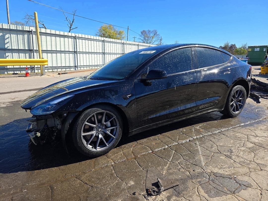 منظر 2023 TESLA MODEL 3، زاوية 1
