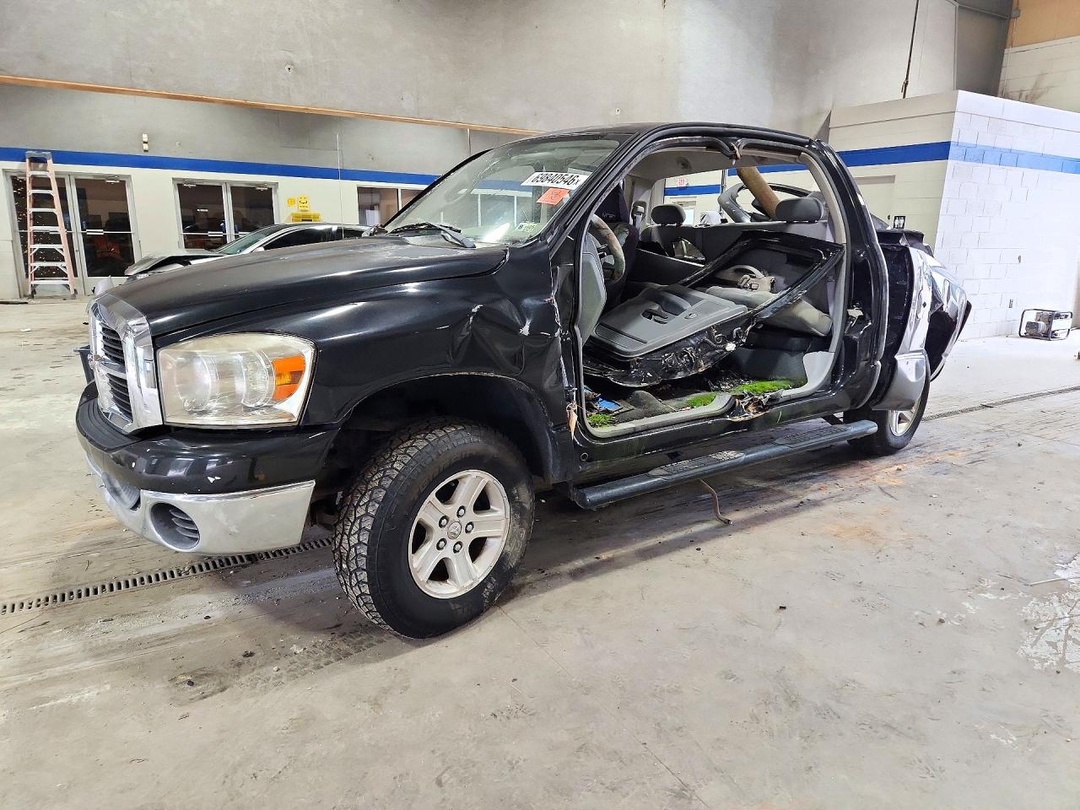 منظر 2007 DODGE RAM 1500 ST، زاوية 1