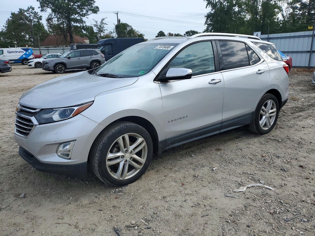 Vue de 2018 CHEVROLET EQUINOX PREMIER, angle 1