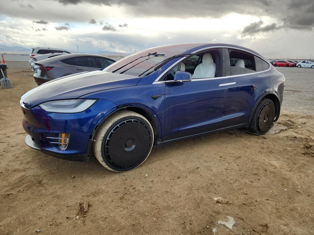 منظر 2020 TESLA MODEL X، زاوية 1