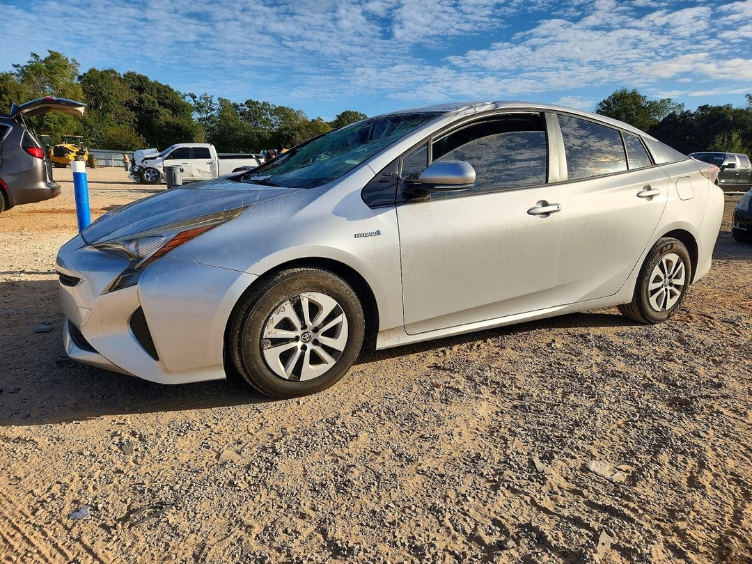 Vue de 2016 TOYOTA PRIUS TWO ECO, angle 1