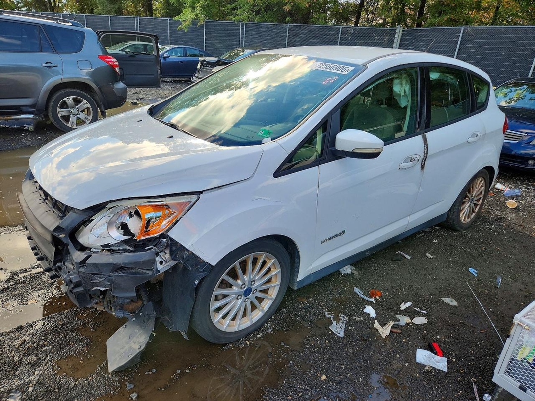 Vue de 2013 FORD C-MAX SE, angle 1