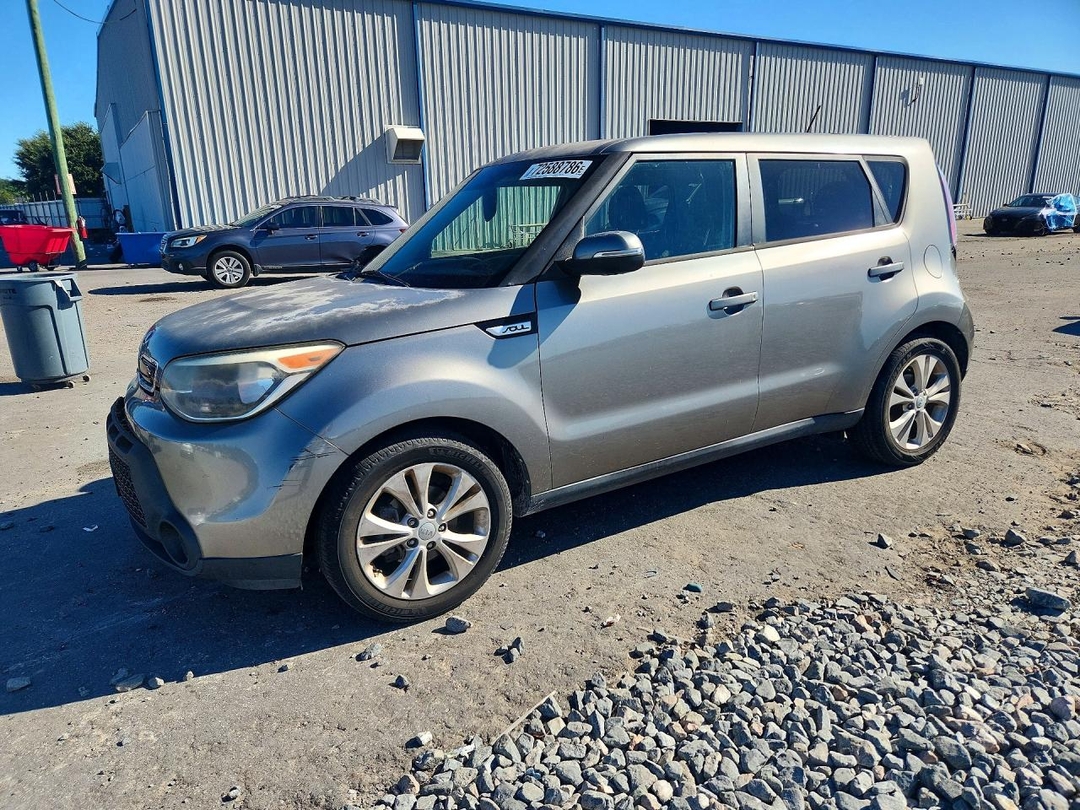 Vue de 2014 KIA SOUL +, angle 1