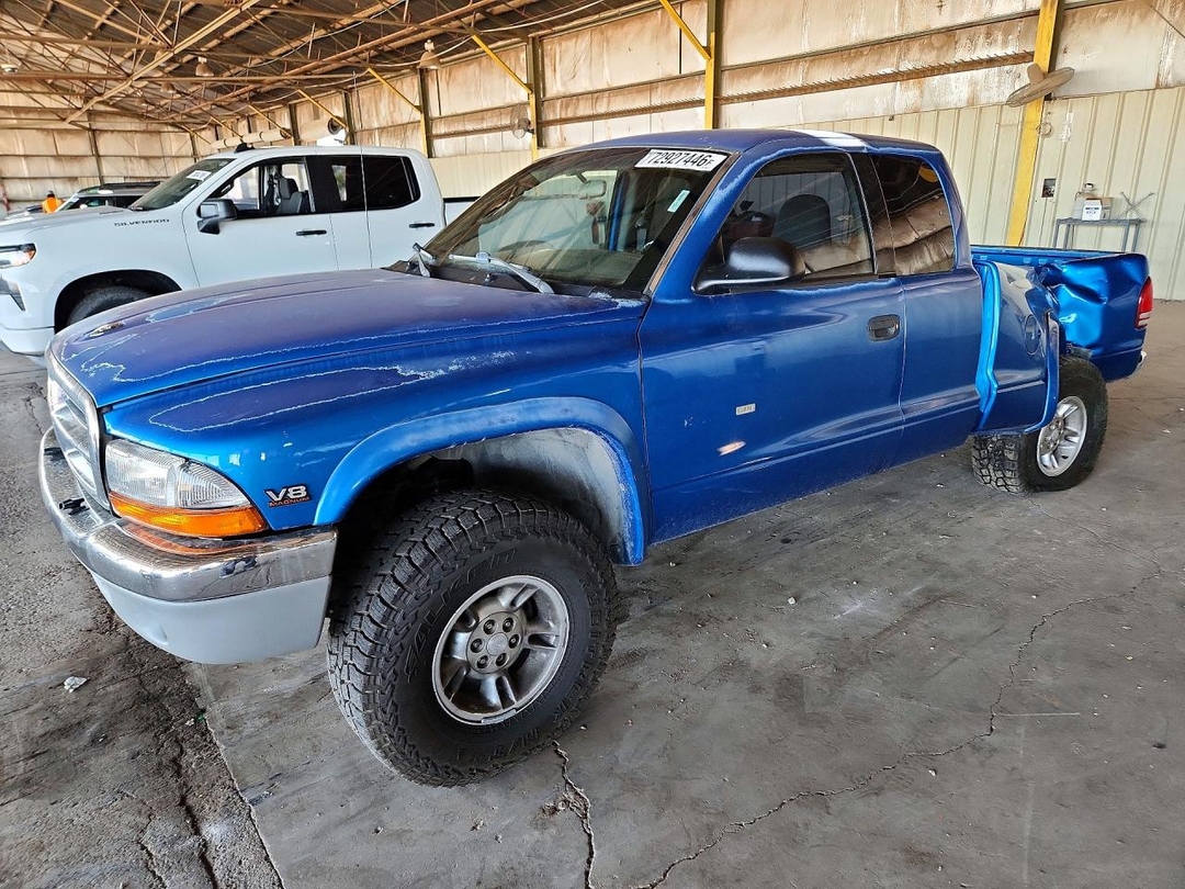 Vue de 2000 DODGE DAKOTA, angle 1