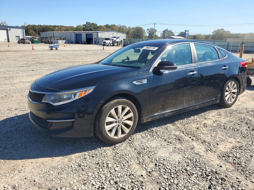 Вид 2016 KIA OPTIMA LX, угол 1