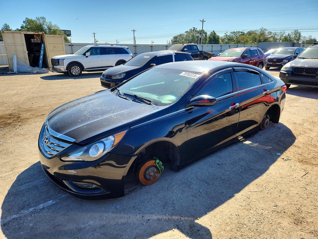 Vue de 2013 HYUNDAI SONATA SE 2.0T, angle 1