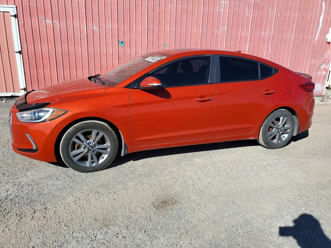 منظر 2018 HYUNDAI ELANTRA SEL، زاوية 1