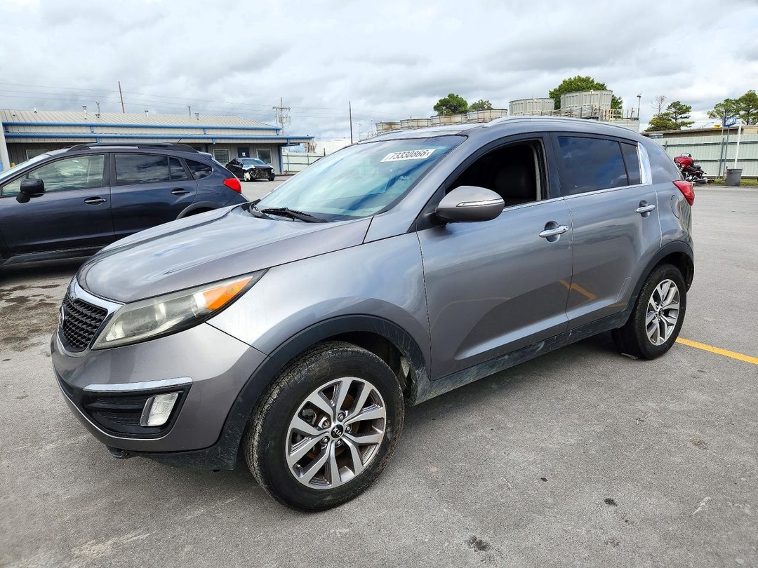 Vue de 2016 KIA SPORTAGE EX, angle 1