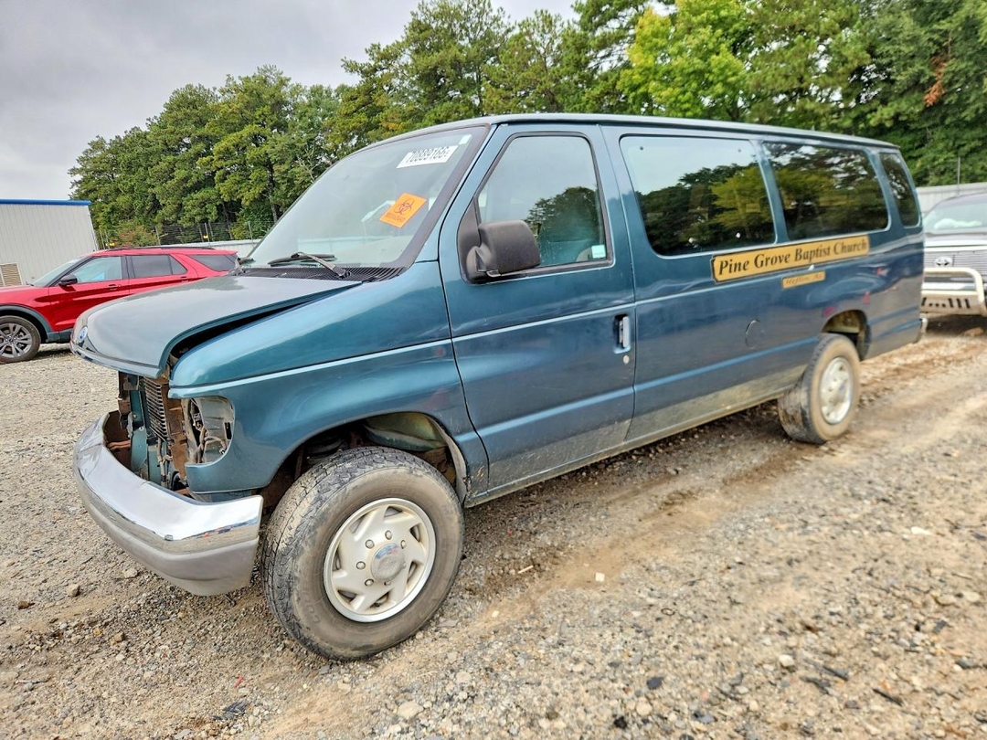 Vue de 1996 FORD ECONOLINE E350 SUPER DUTY, angle 1