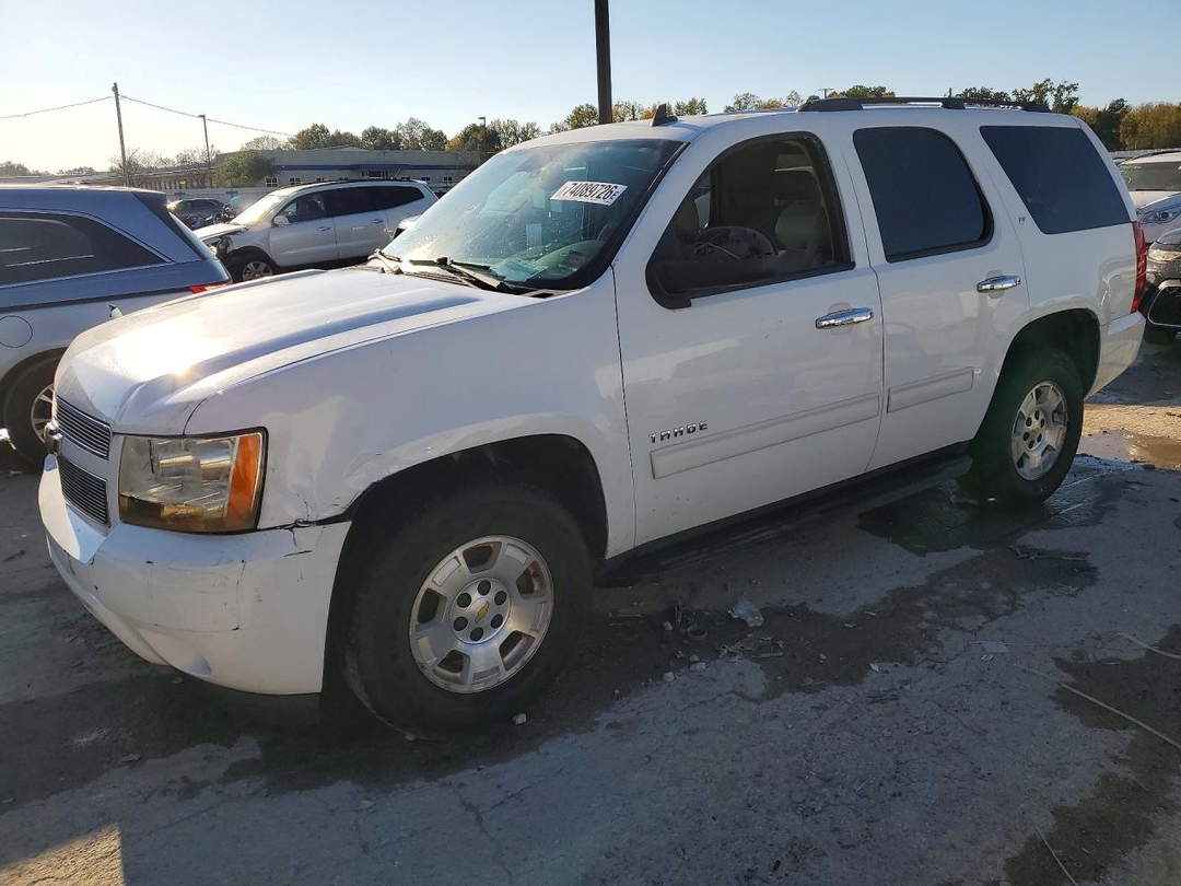 منظر 2010 CHEVROLET TAHOE C1500 LT، زاوية 1