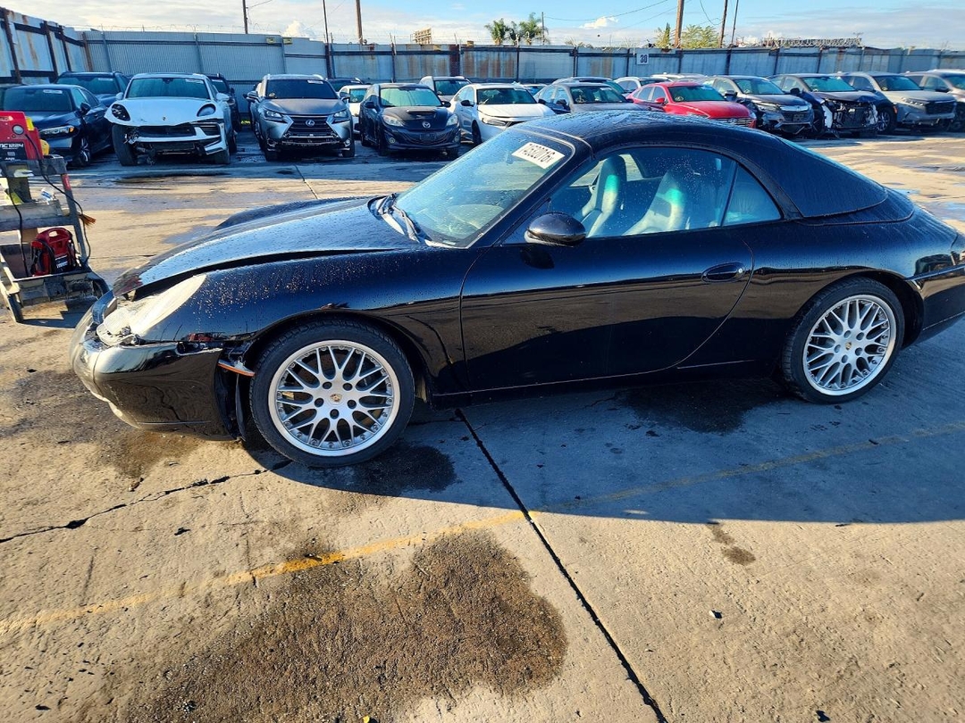 Vista de 1999 PORSCHE 911 CARRERA, ángulo 1