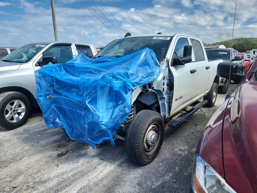 منظر 2022 RAM 2500 TRADESMAN، زاوية 1