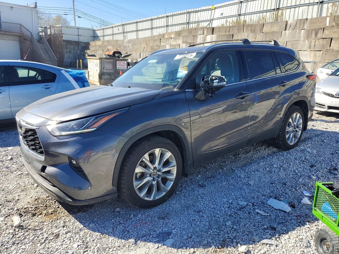 Vue de 2022 TOYOTA HIGHLANDER LIMITED, angle 1