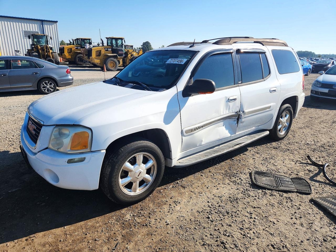 Вид 2004 GMC ENVOY XL, угол 1