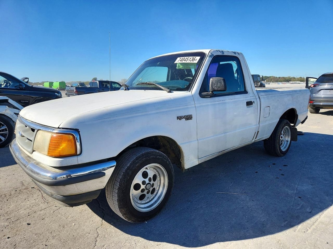 Vue de 1995 FORD RANGER XLT, angle 1